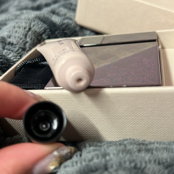 Brand new Burberry mini gift set - Picture 7 of 7